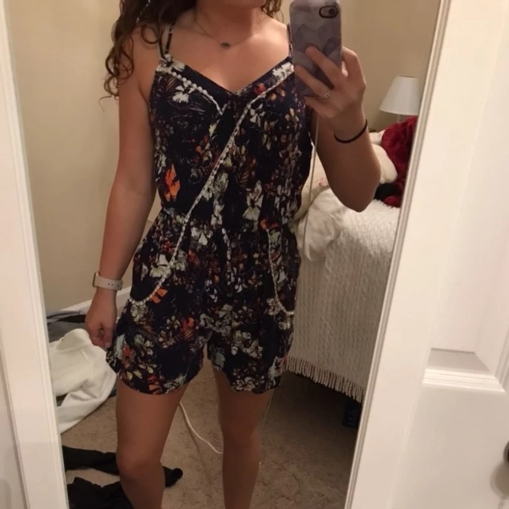 Romper - Picture 2 of 3